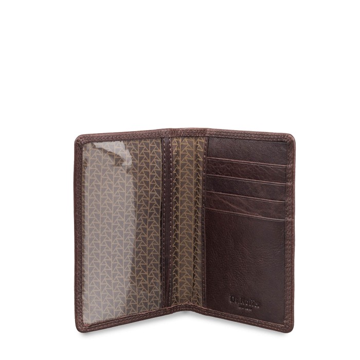 Товар коричневого цвета с внутренней стороны