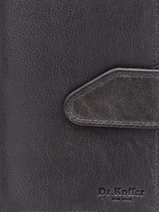 Товар серого цвета с внутренней стороны