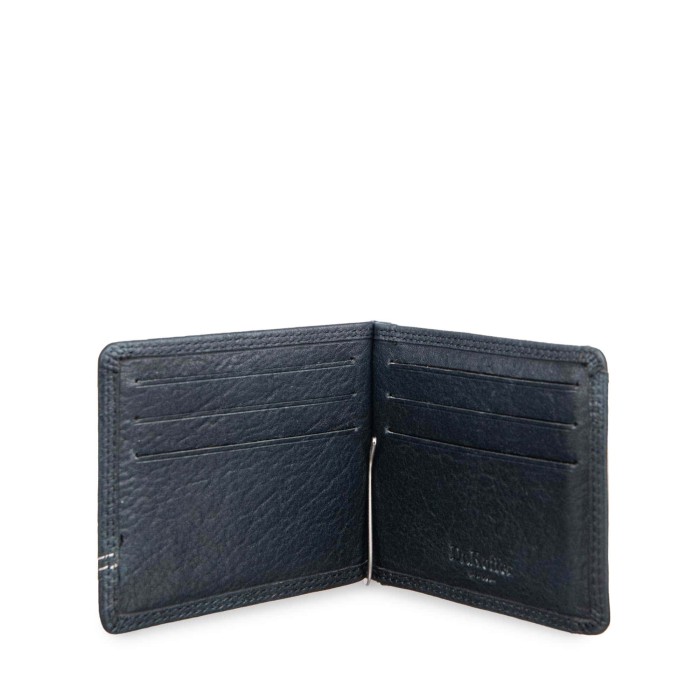 Товар синего цвета с внутренней стороны