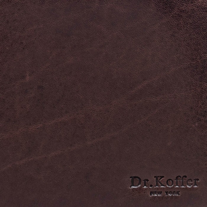 Товар коричневого цвета с внутренней стороны