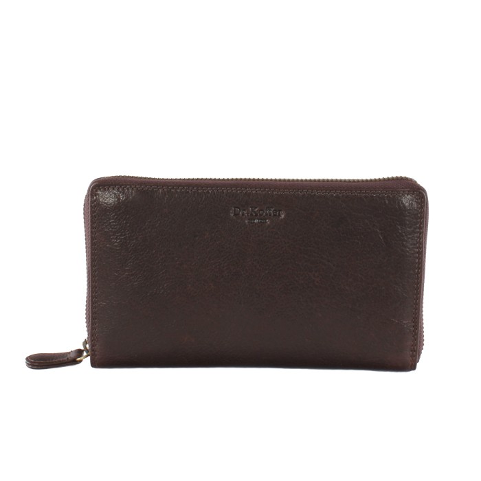 Товар коричневого цвета с внутренней стороны