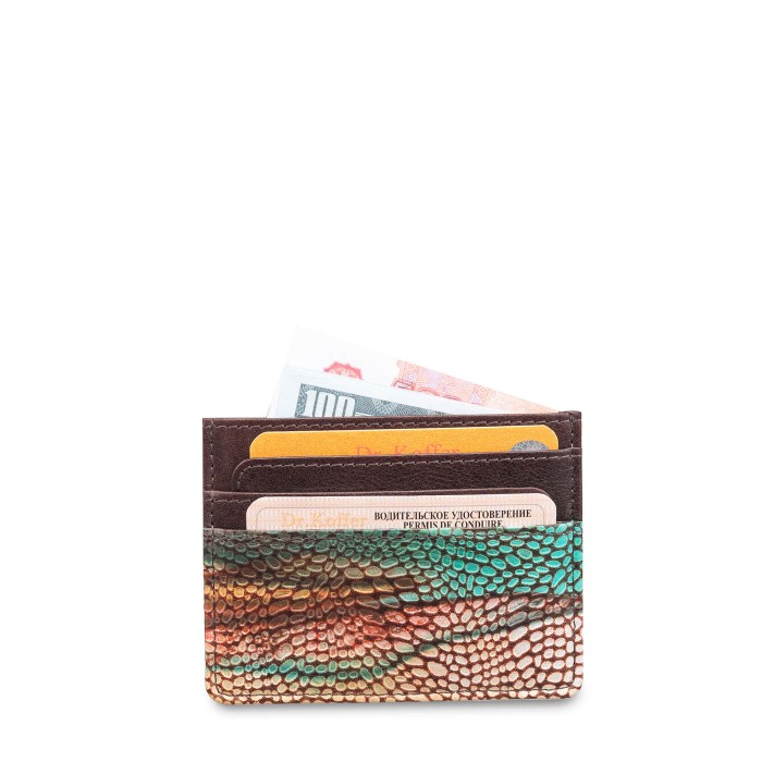 Товар коричневого цвета с внутренней стороны