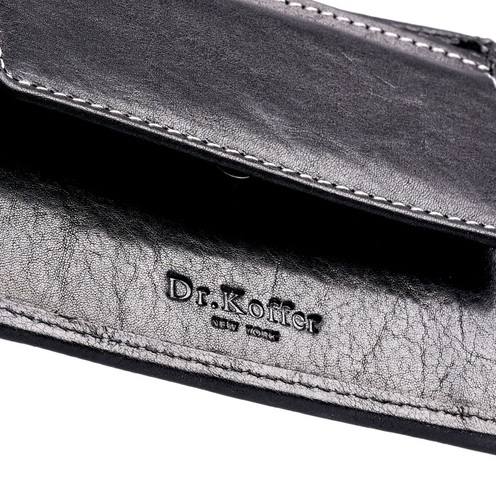 Товар черного цвета с внутренней стороны