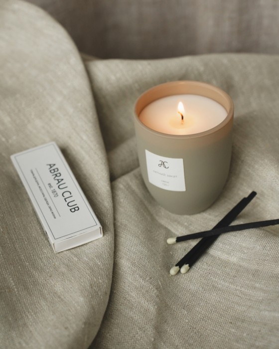 ароматическая свеча летний закат фотография