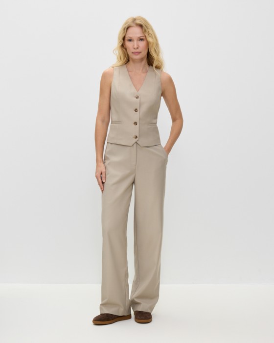 брюки прямого кроя фотография