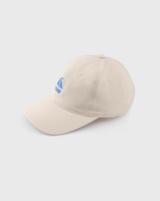 детская бейсболка с вышивкой фотография