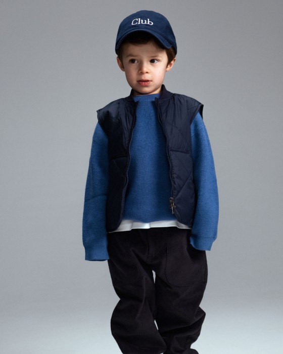 детский стеганый жилет unisex на синтепоне из водоотталкивающей ткани фотография