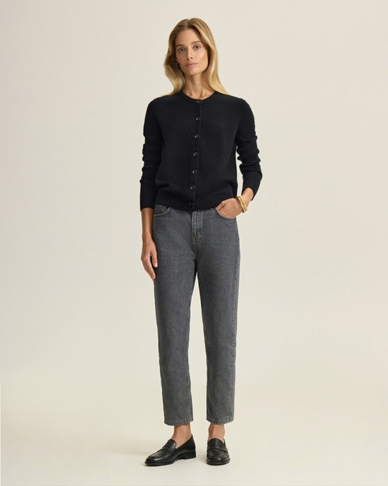 джинсы mom fit с высокой посадкой фотография