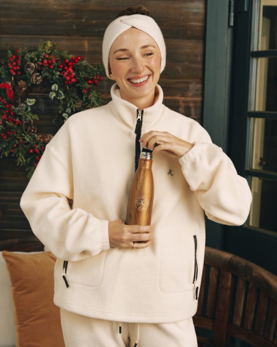 флисовая толстовка с вышивкой фотография