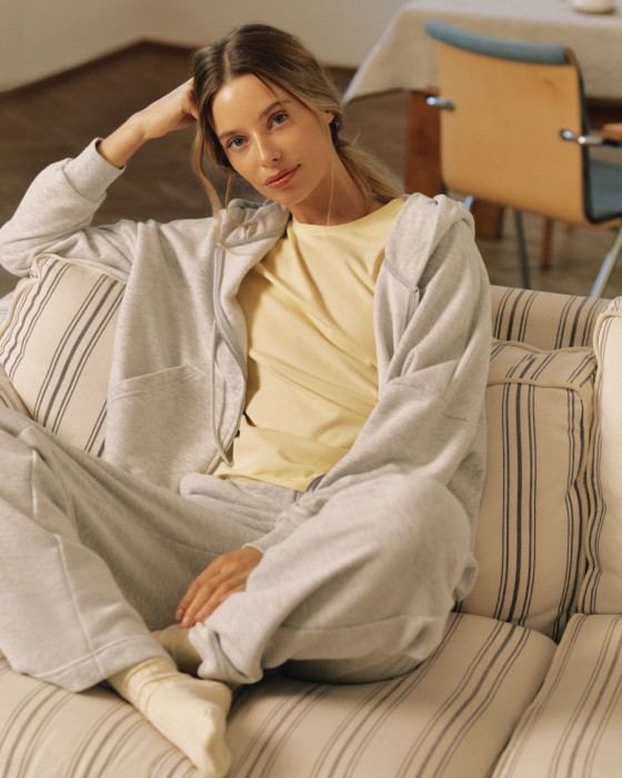 футболка полуприталенного кроя фотография