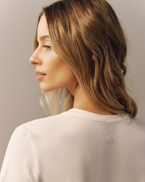 футболка полуприталенного кроя фотография