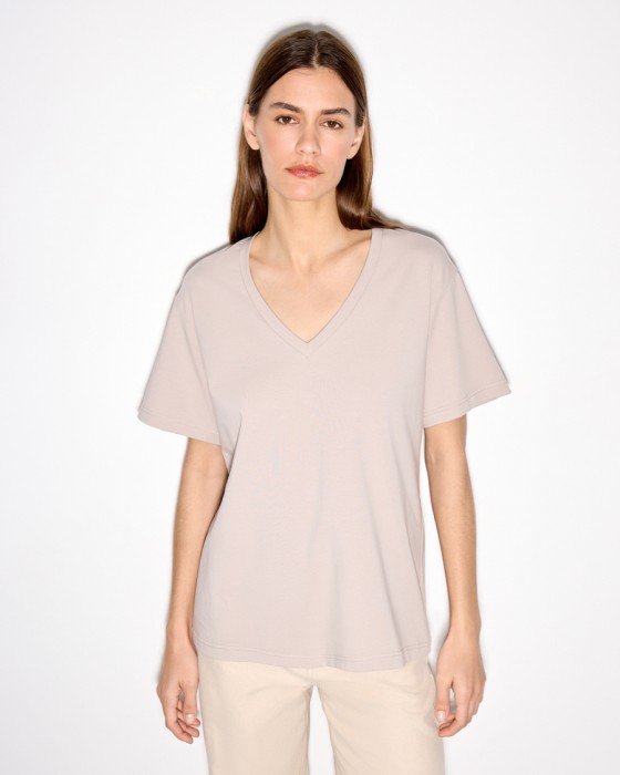 футболка с v-вырезом из хлопкового джерси фотография