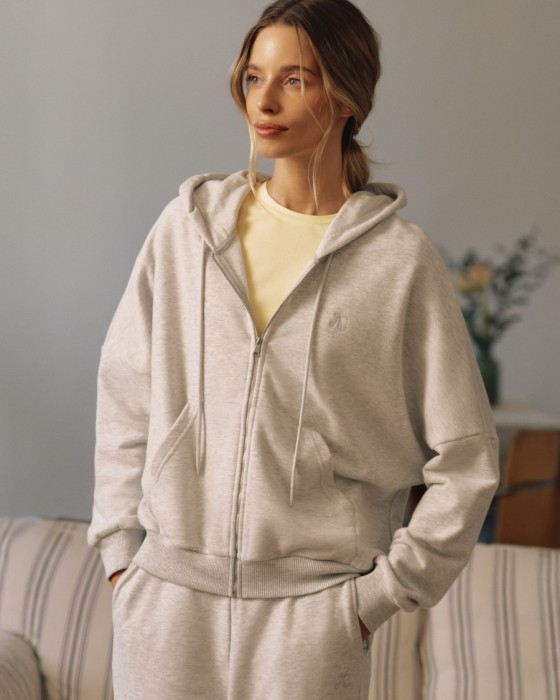 хлопковая толстовка худи на молнии фотография