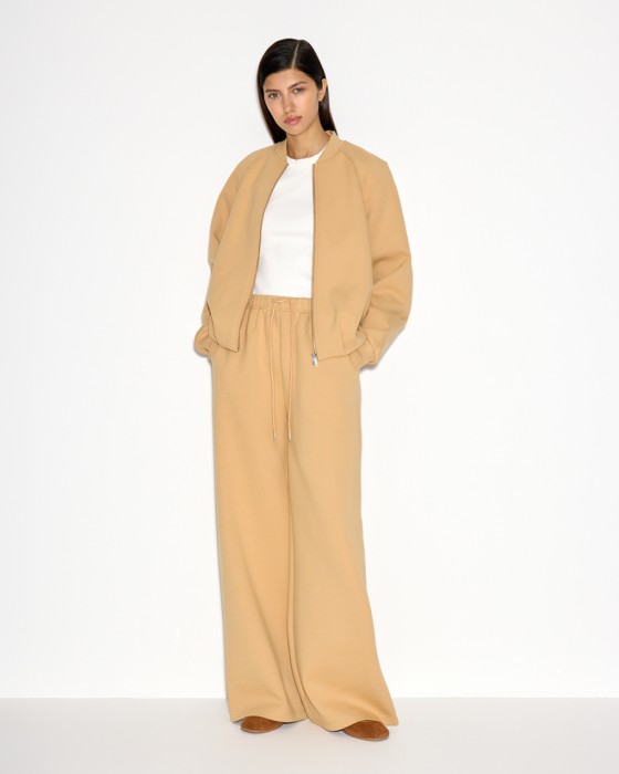 прямые брюки из футера фотография