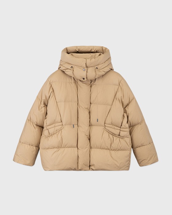 пуховик с капюшоном и карманами на резинке фотография