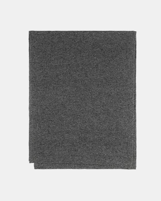 шарф из шерсти с лиоцеллом фотография