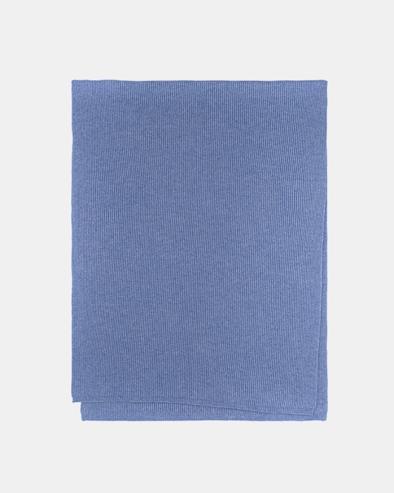 шарф из шерсти с лиоцеллом фотография