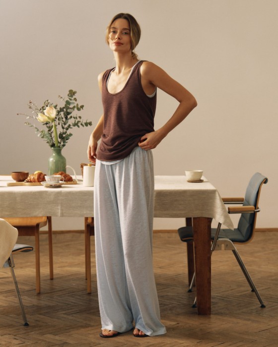 свободная майка с вырезом фотография