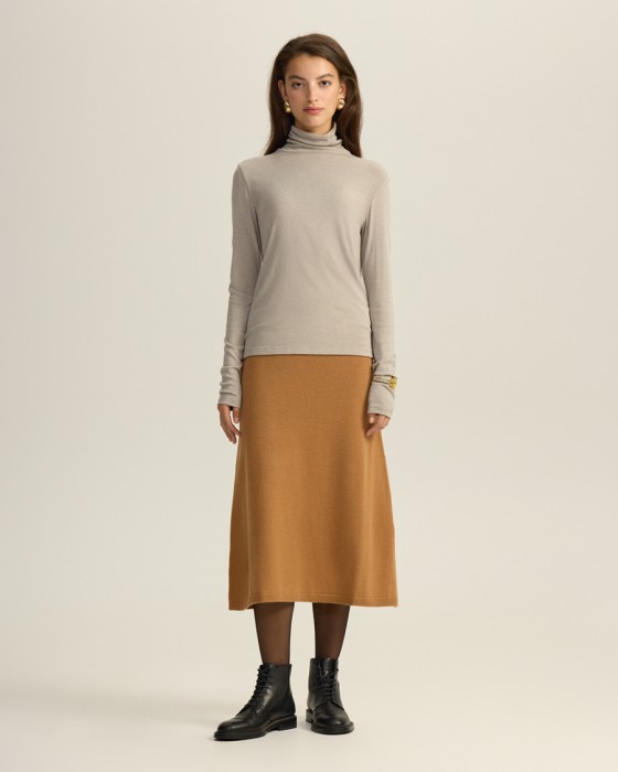 вязаная юбка миди из 100% шерсти мериноса фотография