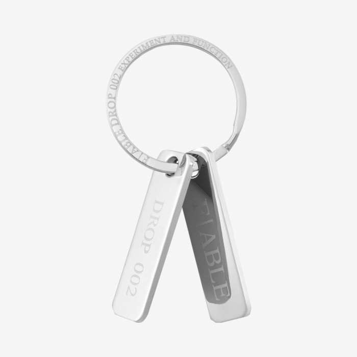брелок metal grey фотография