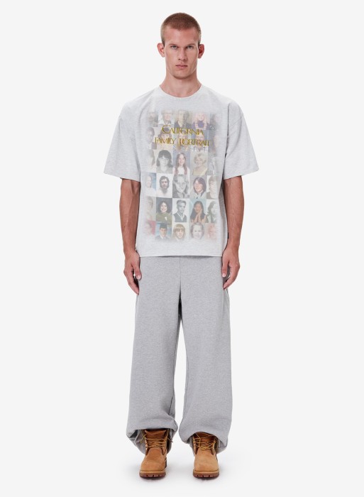 футболка family portrait grey фотография