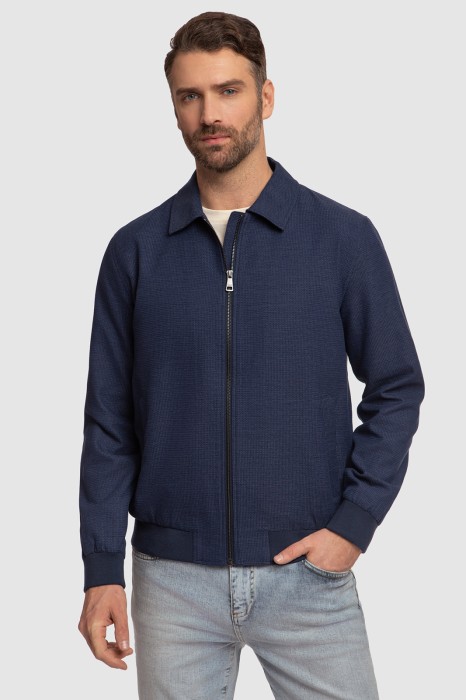 бомбер из хлопка и льна фотография