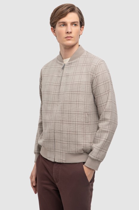 бомбер из хлопка и льна фотография