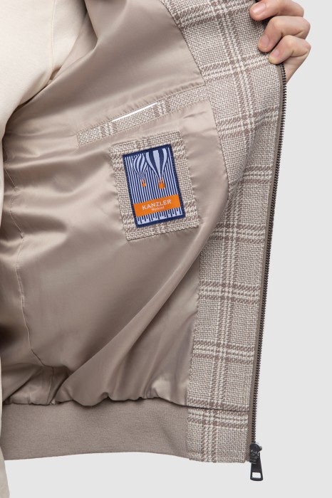 бомбер из хлопка и льна по цене 9990 руб вид справа