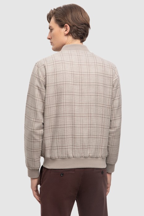 бомбер из хлопка и льна из россии вид сбоку