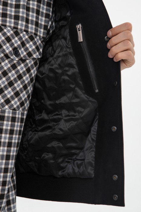 бомбер из натуральной кожи limited edition по цене 59990 руб вид справа