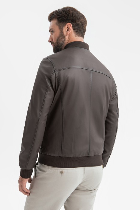 бомбер из натуральной кожи limited edition из россии вид сбоку