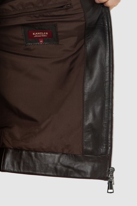 бомбер из натуральной кожи по цене 39990 руб вид справа