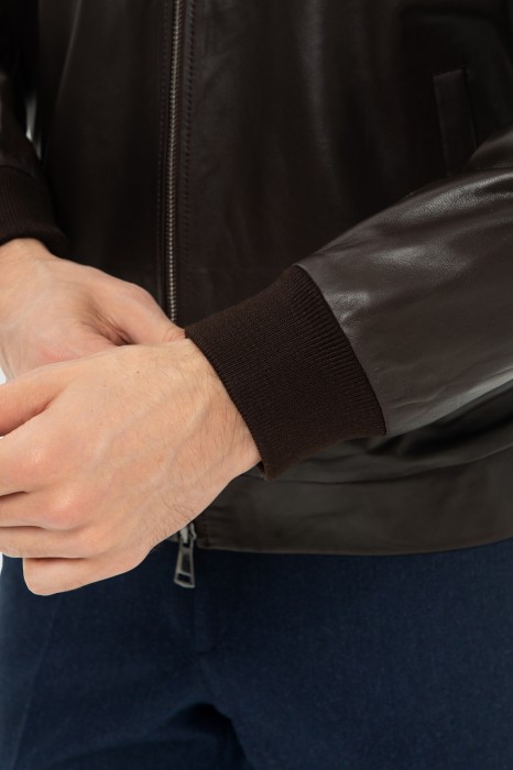 бомбер из натуральной кожи из россии вид сбоку