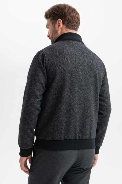 бомбер из смесовой шерсти из россии вид сбоку