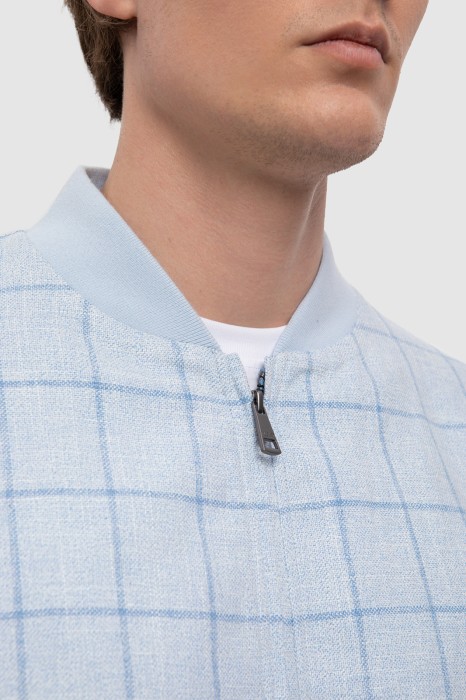 бомбер изо льна, вискозы и хлопка от бренда kanzler вид слева