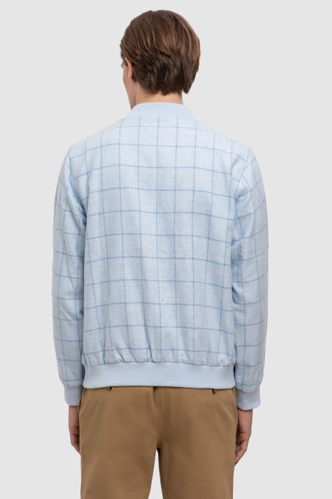 бомбер изо льна, вискозы и хлопка из россии вид сбоку