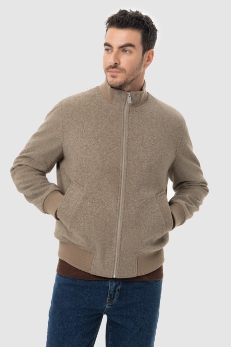 бомбер утепленный демисезонный фотография