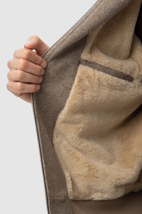 Товар без артикула вид сзади