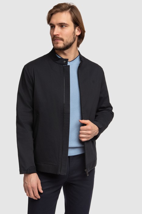 бомбер из проверенных материалов спереди