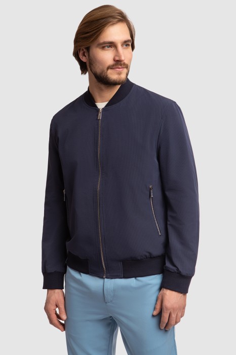 бомбер фотография