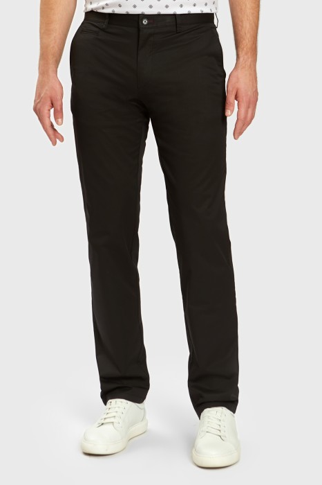 брюки чинос черные из хлопка фотография