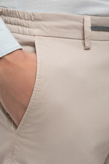 брюки из хлопка и льна от бренда kanzler вид слева