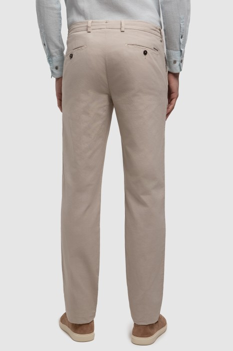 брюки из хлопка и льна по цене 7990 руб вид справа