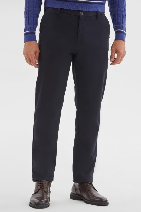 брюки из хлопка фотография