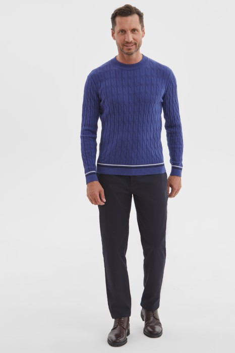 брюки из хлопка по цене 7990 руб вид справа