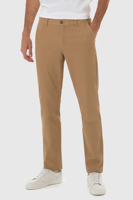 брюки из хлопка фотография