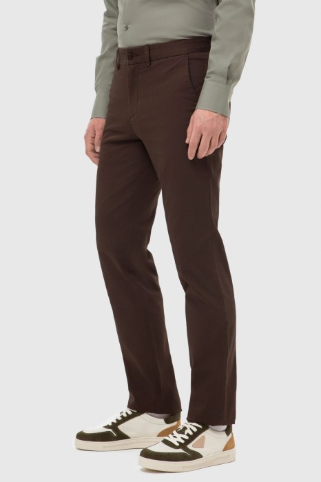 брюки из хлопка из россии вид сбоку