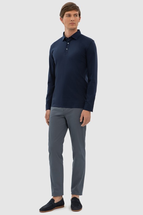 Товар серого цвета с внутренней стороны