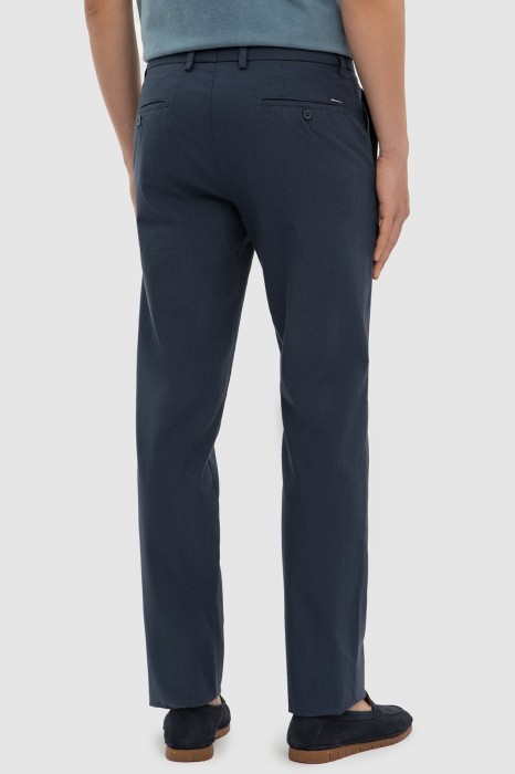 брюки из хлопка по цене 10990 руб вид справа