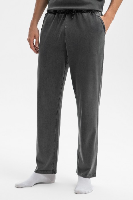 брюки из хлопка фотография